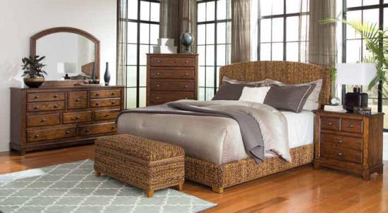 Laughton Collection Queen Bed cs300501Q